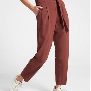 ATHLETA Skyline Pants Womens 4 Cognac Brown High Waist Belted Pleated Travel